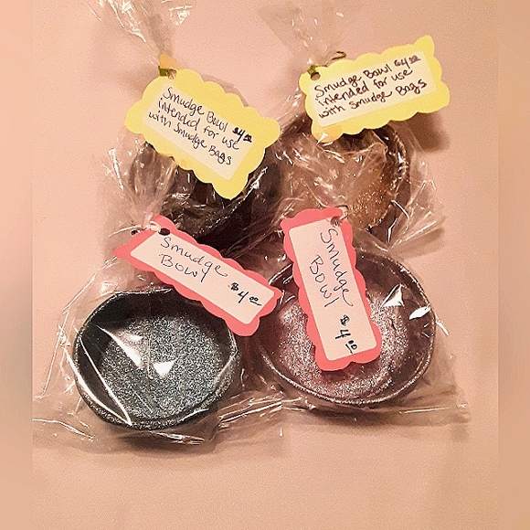 Smudge Bowls - Picture 2 of 2